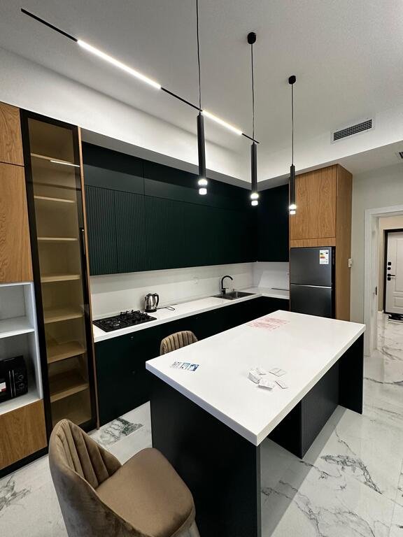 Kirayə verilir 3 otaqlı yeni tikili, 140 m², Elmlər Akademiyası m.-5