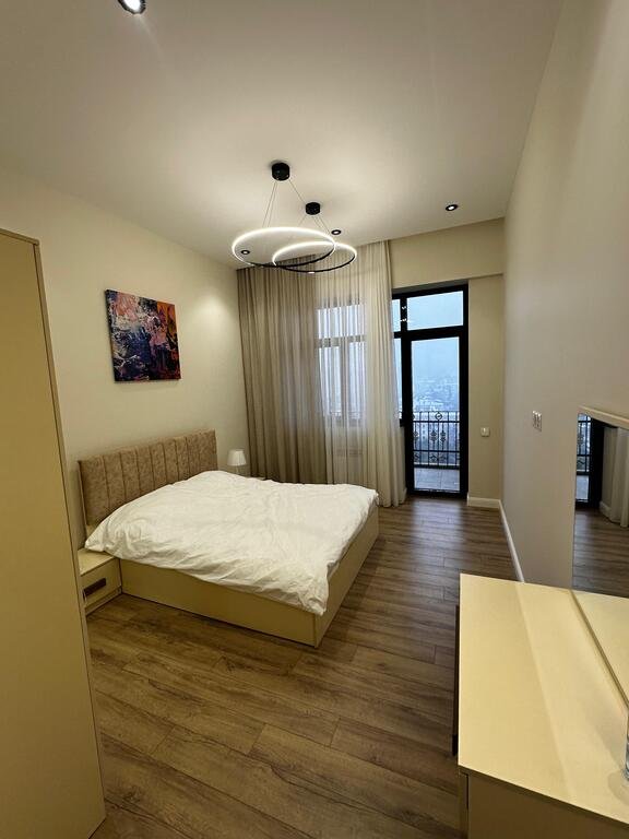 Kirayə verilir 3 otaqlı yeni tikili, 140 m², Elmlər Akademiyası m.-6