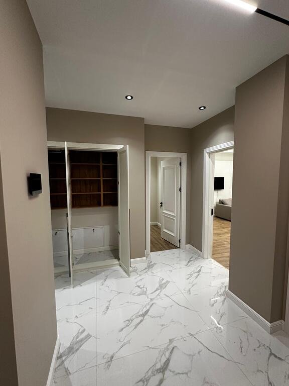 Kirayə verilir 3 otaqlı yeni tikili, 140 m², Elmlər Akademiyası m.-13