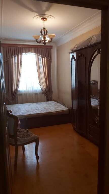 Satılır 2 otaqlı köhnə tikili, 50 m², Memar Əcəmi m.-4