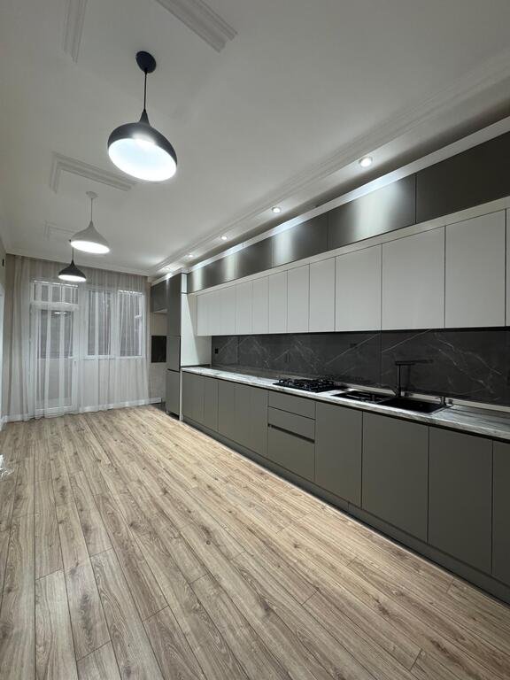 Satılır 4 otaqlı yeni tikili, 130 m², Həzi Aslanov m.-8