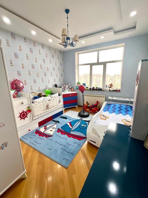 Satılır 3 otaqlı yeni tikili, 119 m², İnşaatçılar m.-13