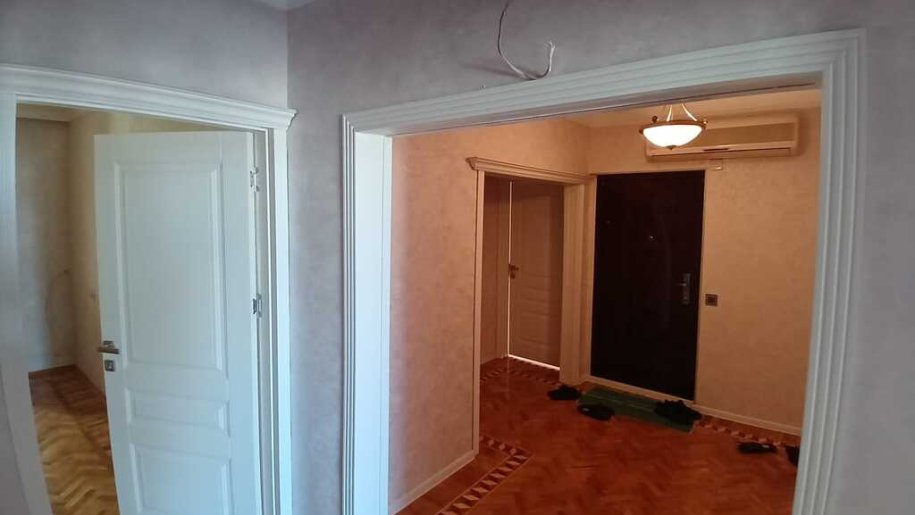 Satılır 4 otaqlı köhnə tikili, 110 m², Elmlər Akademiyası m.-12