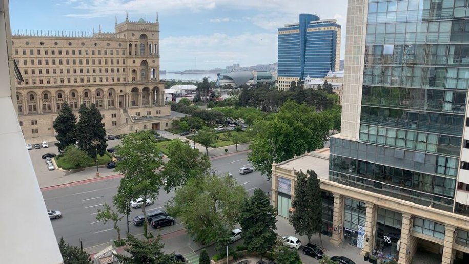 Kirayə verilir 3 otaqlı yeni tikili, 125 m², 28 May m.-1