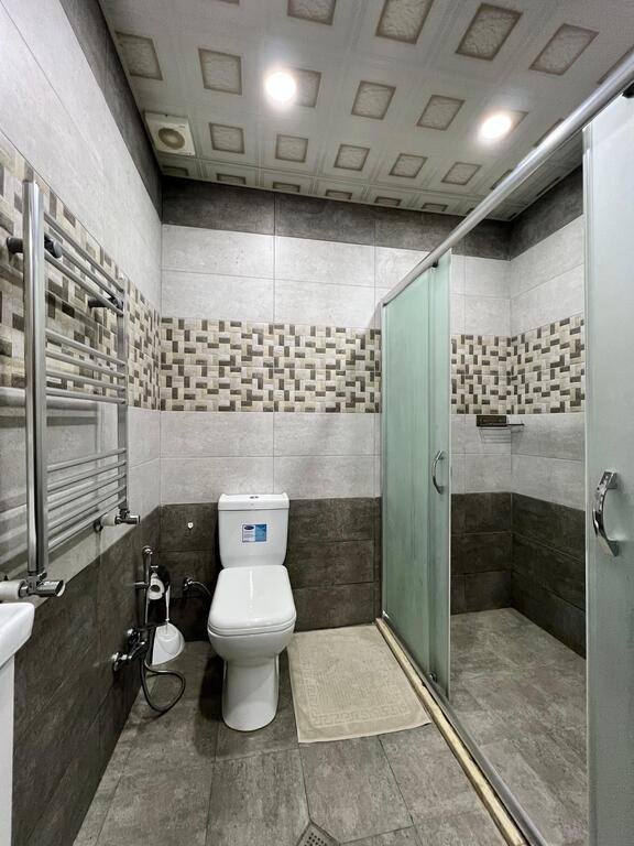 Kirayə verilir 1 otaqlı yeni tikili, 60 m², İnşaatçılar m.-13