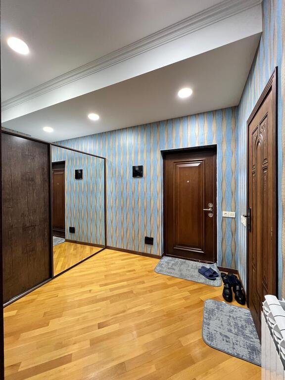 Kirayə verilir 1 otaqlı yeni tikili, 60 m², İnşaatçılar m.-19