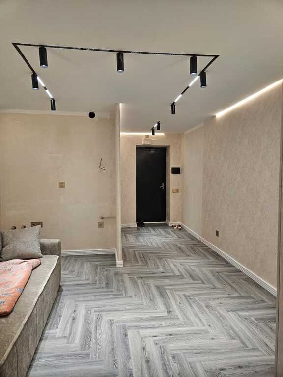 Satılır 1 otaqlı köhnə tikili, 24 m², Elmlər Akademiyası m.-2