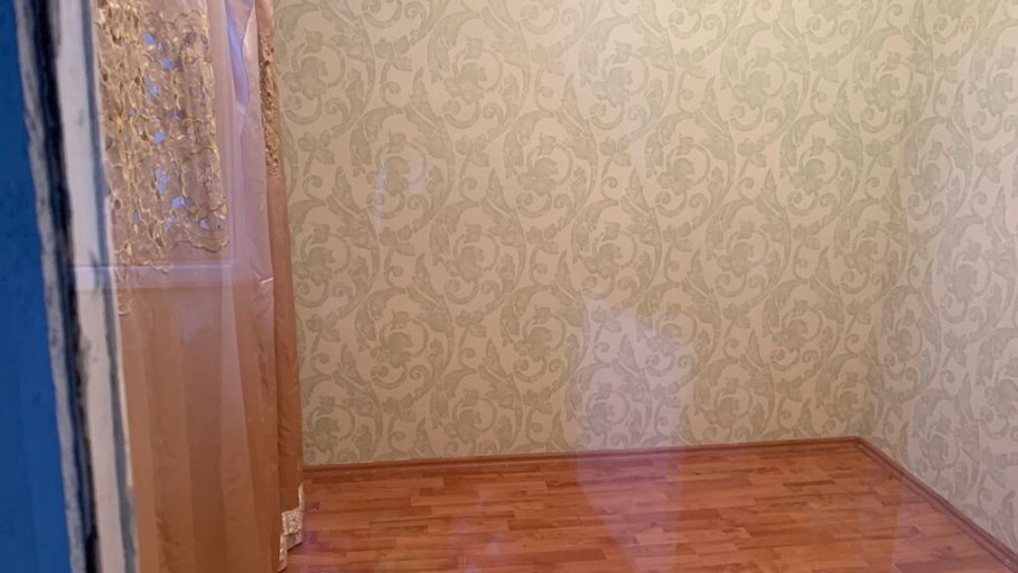 Satılır 2 otaqlı köhnə tikili, 40 m², Qaraçuxur-4