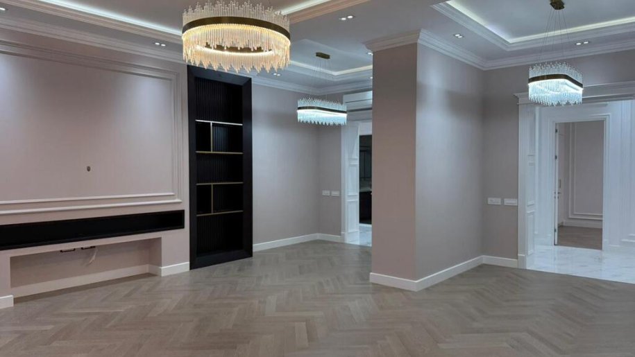 Satılır 4 otaqlı yeni tikili, 205 m², 28 May m.-4