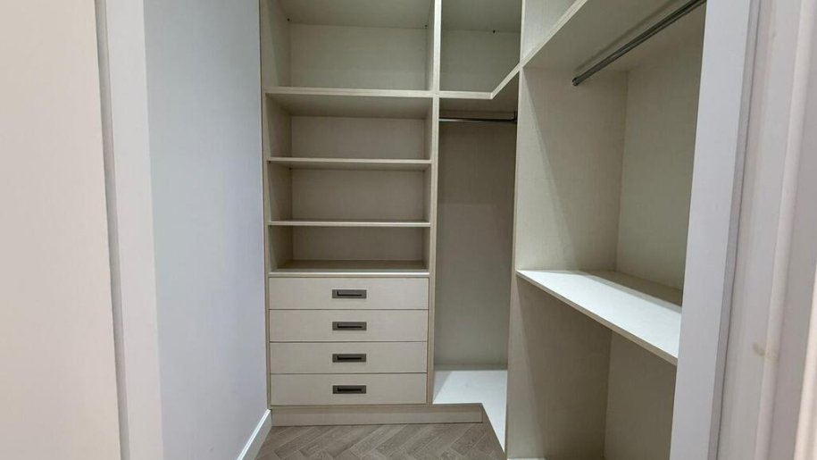 Satılır 4 otaqlı yeni tikili, 205 m², 28 May m.-11