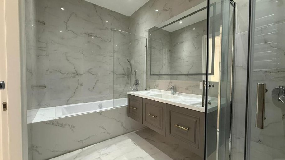 Satılır 4 otaqlı yeni tikili, 205 m², 28 May m.-21