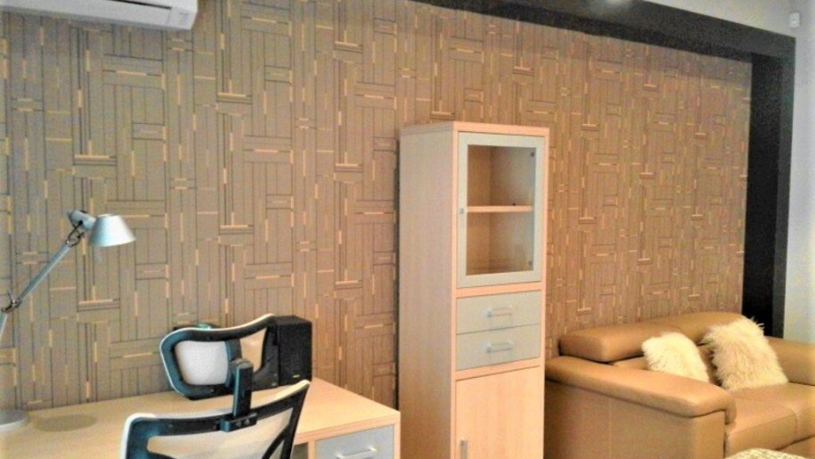 Kirayə verilir 4 otaqlı yeni tikili, 230 m², 28 May m.-12