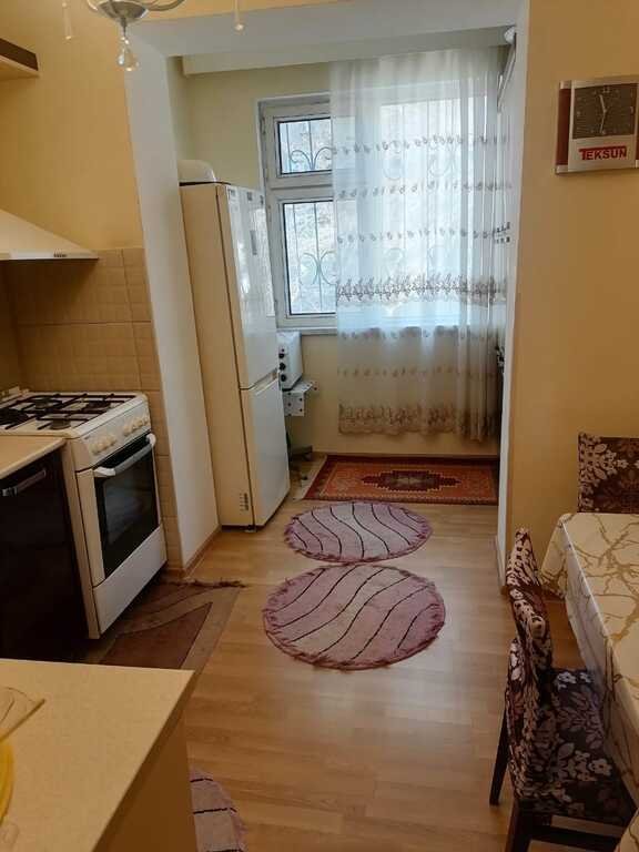 Satılır 3 otaqlı köhnə tikili, 80 m², Nizami m.-4
