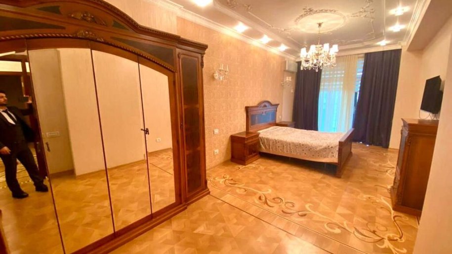 Satılır 3 otaqlı yeni tikili, 220 m², Xətai m.-8