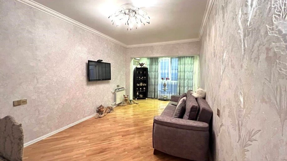 Satılır 3 otaqlı köhnə tikili, 77 m², Əhmədli m.-2