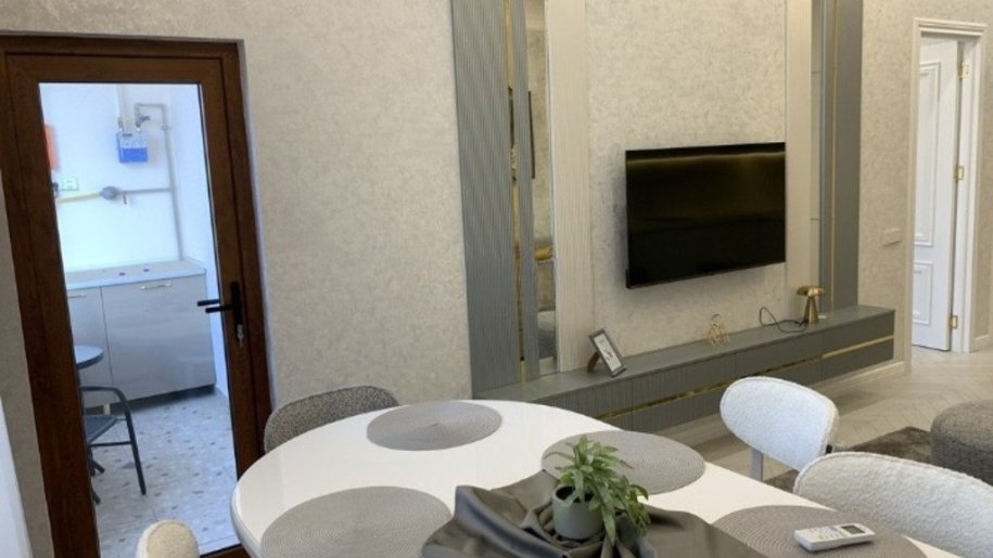 Kirayə verilir 3 otaqlı yeni tikili, 82 m², Nəriman Nərimanov m.-13