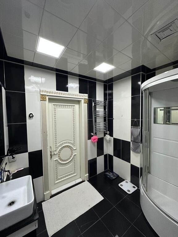 Kirayə verilir 5 otaqlı yeni tikili, 180 m², Nizami m.-16