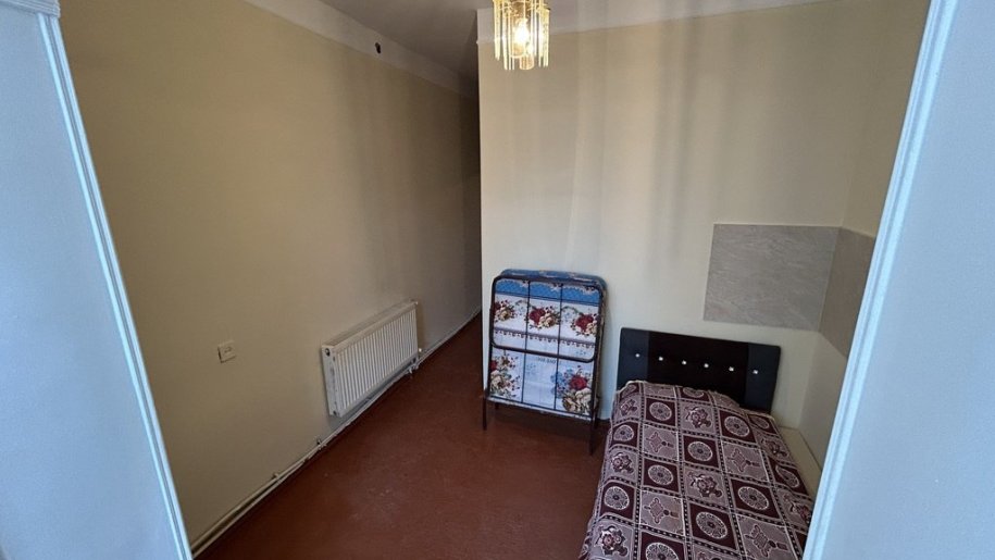 Kirayə verilir 1 otaqlı köhnə tikili, 45 m², İnşaatçılar m.-3