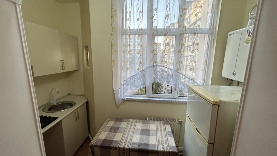 Kirayə verilir 1 otaqlı köhnə tikili, 45 m², İnşaatçılar m.-5