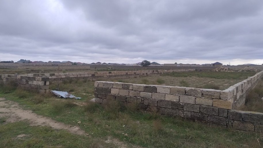 5 sot torpaq satılır, Binə-3