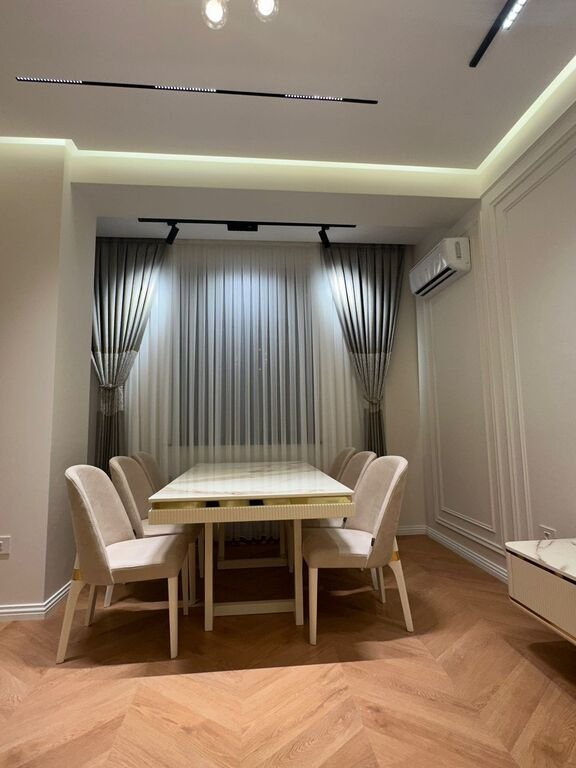Kirayə verilir 2 otaqlı yeni tikili, 77 m², İnşaatçılar m.-16