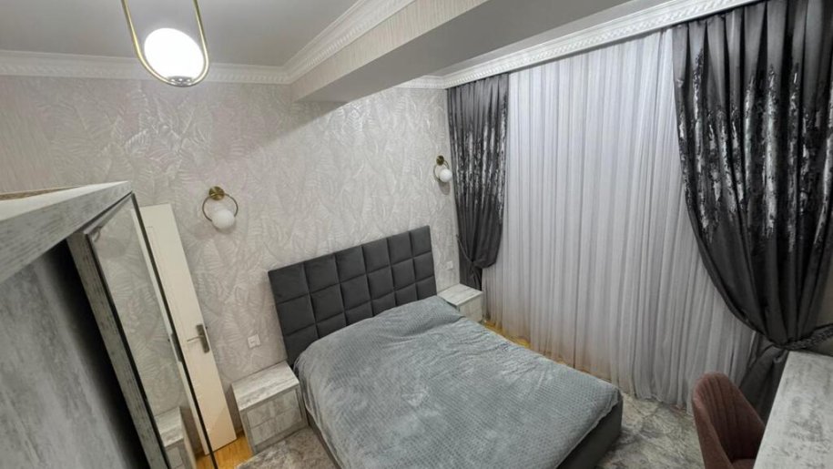 Satılır 4 otaqlı yeni tikili, 135 m², Azadlıq Prospekti m.-6