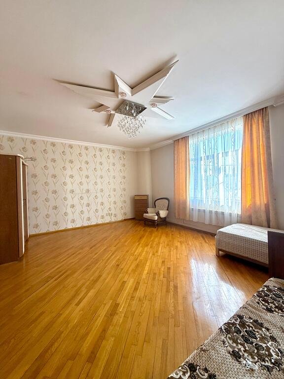 Satılır 3 otaqlı yeni tikili, 145 m², 28 May m.-8