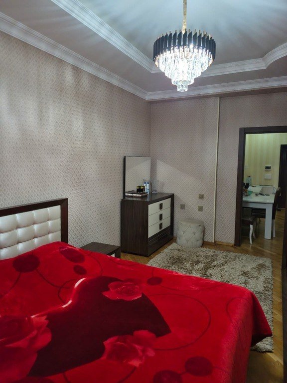 Satılır 2 otaqlı yeni tikili, 68 m², İnşaatçılar m.-4