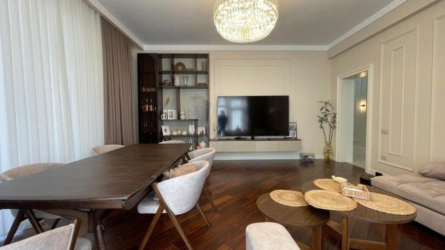 Satılır 3 otaqlı yeni tikili, 159 m², Elmlər Akademiyası m.-3