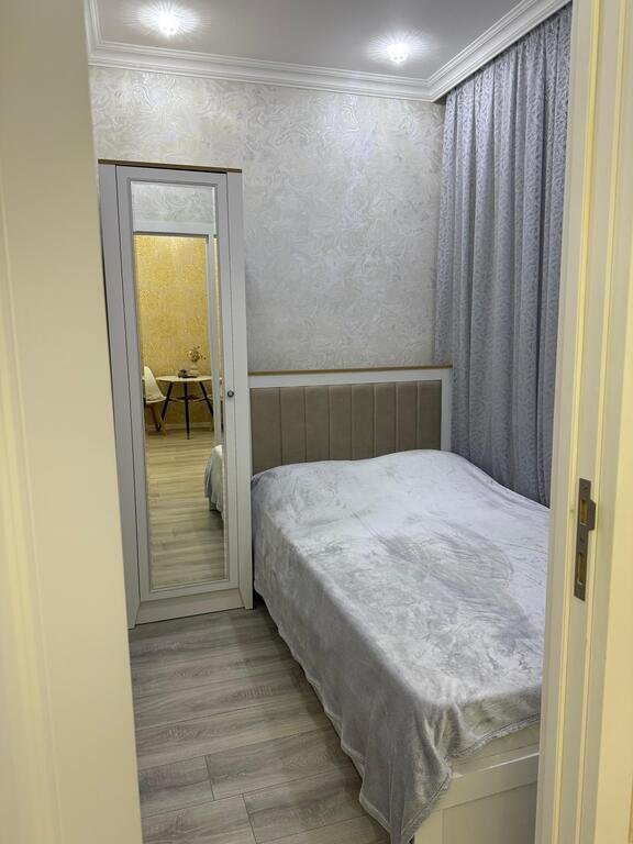 Satılır 2 otaqlı köhnə tikili, 40 m², Azadlıq Prospekti m.-8