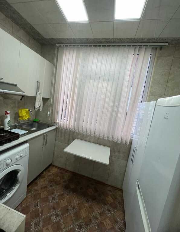 Kirayə verilir 2 otaqlı köhnə tikili, 60 m², İnşaatçılar m.-3