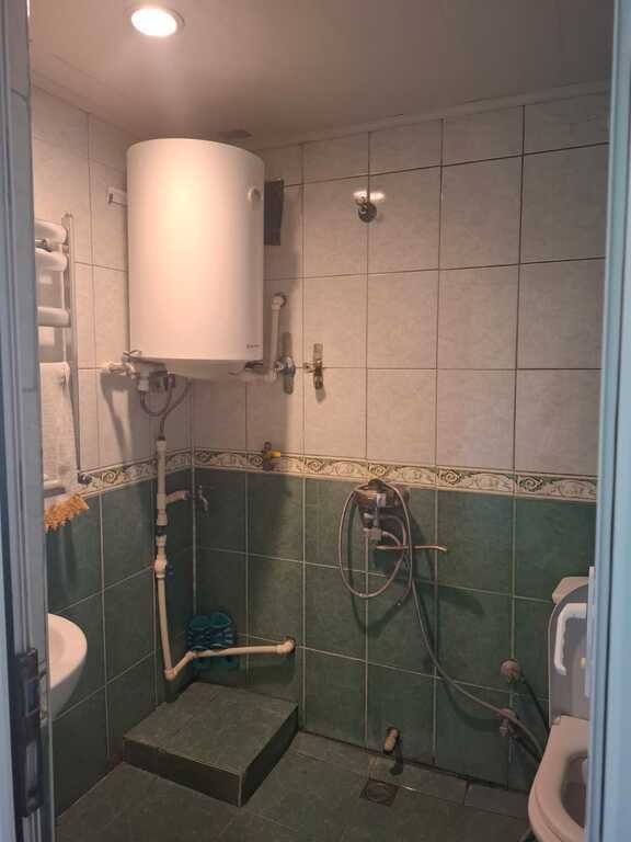 Satılır 3 otaqlı köhnə tikili, 78 m², Elmlər Akademiyası m.-12
