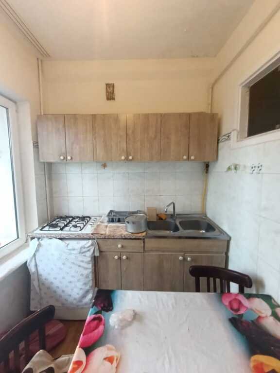 Kirayə verilir 2 otaqlı köhnə tikili, 60 m², Azadlıq Prospekti m.-1