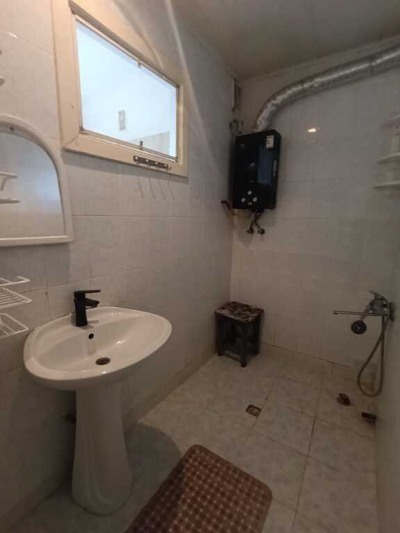 Kirayə verilir 2 otaqlı köhnə tikili, 60 m², Azadlıq Prospekti m.-4