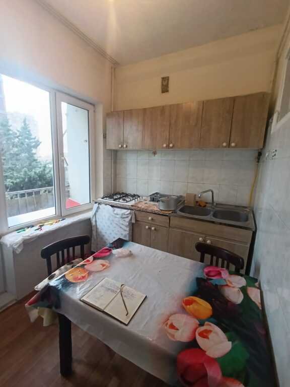 Kirayə verilir 2 otaqlı köhnə tikili, 60 m², Azadlıq Prospekti m.-9