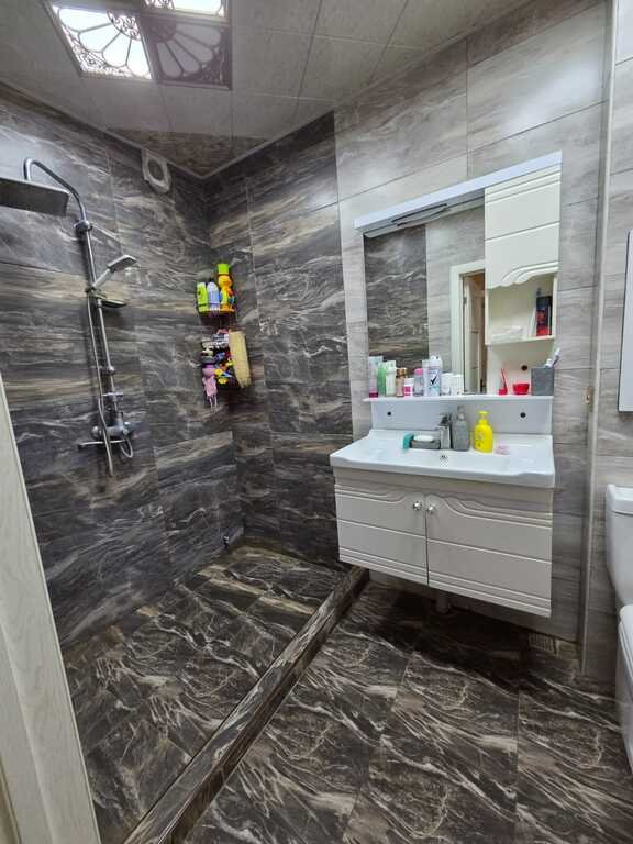 Satılır 2 otaqlı köhnə tikili, 65 m², Əhmədli m.-14