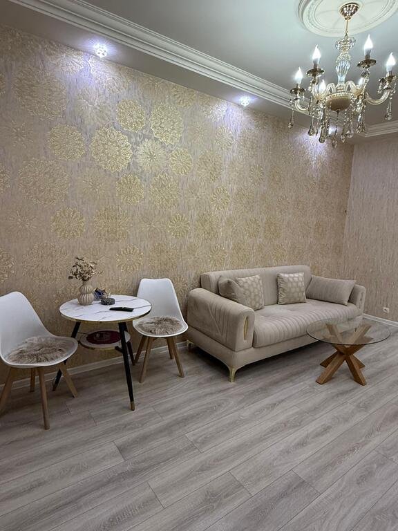 Satılır 2 otaqlı köhnə tikili, 35 m², Azadlıq Prospekti m.-3