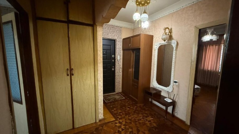 Satılır 3 otaqlı köhnə tikili, 68 m², Neftçilər m.-5