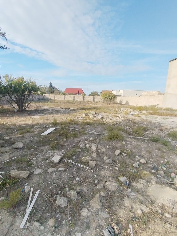 11 sot torpaq satılır, Qala-2