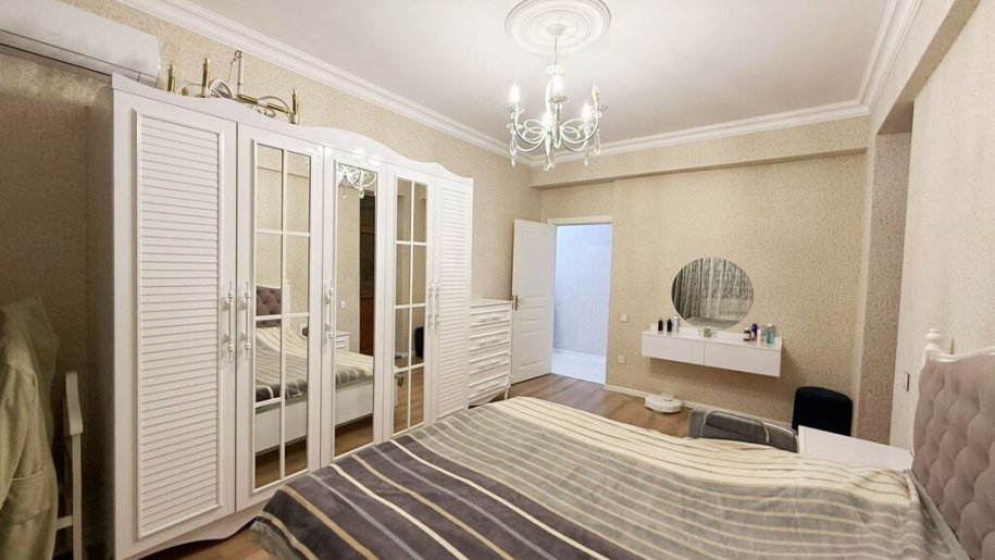 Satılır 3 otaqlı yeni tikili, 136 m², Suraxanı-5