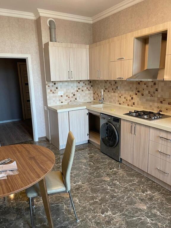 Kirayə verilir 3 otaqlı yeni tikili, 100 m², İnşaatçılar m.-11