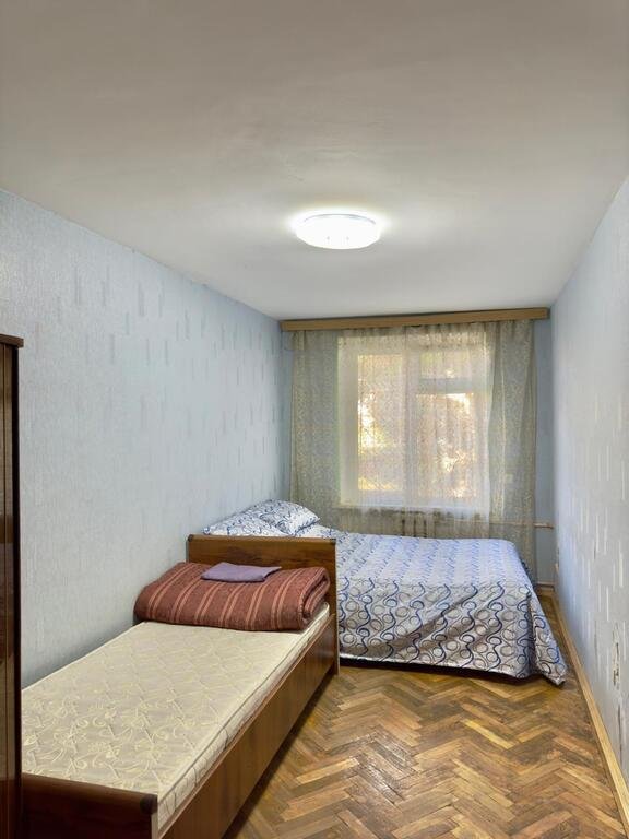 Kirayə verilir 2 otaqlı köhnə tikili, 60 m², İnşaatçılar m.-4