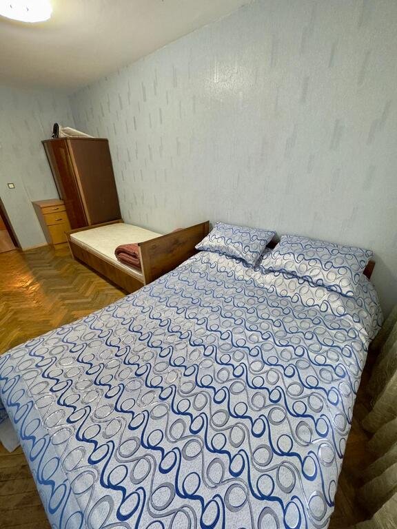 Kirayə verilir 2 otaqlı köhnə tikili, 60 m², İnşaatçılar m.-6