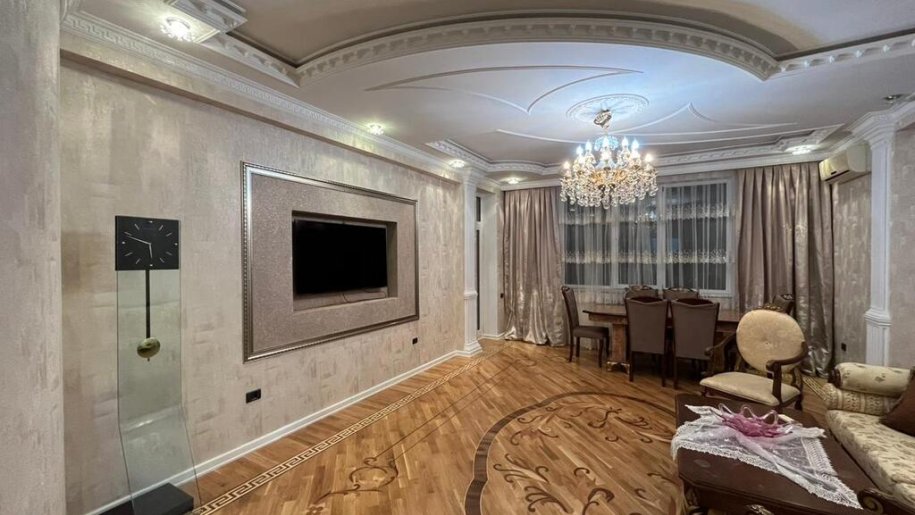 Kirayə verilir 3 otaqlı yeni tikili, 140 m², Nizami m.-1