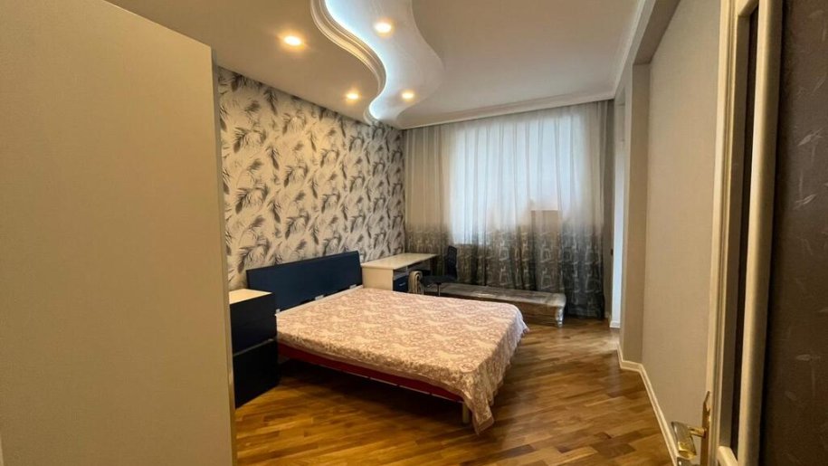 Kirayə verilir 3 otaqlı yeni tikili, 140 m², Nizami m.-7