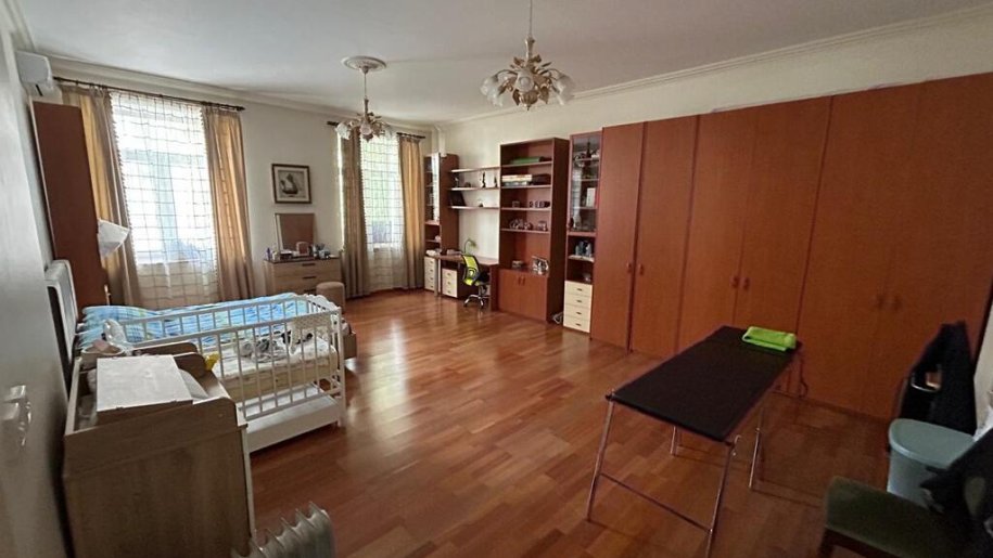 Satılır 6 otaqlı köhnə tikili, 400 m², Sahil m.-12