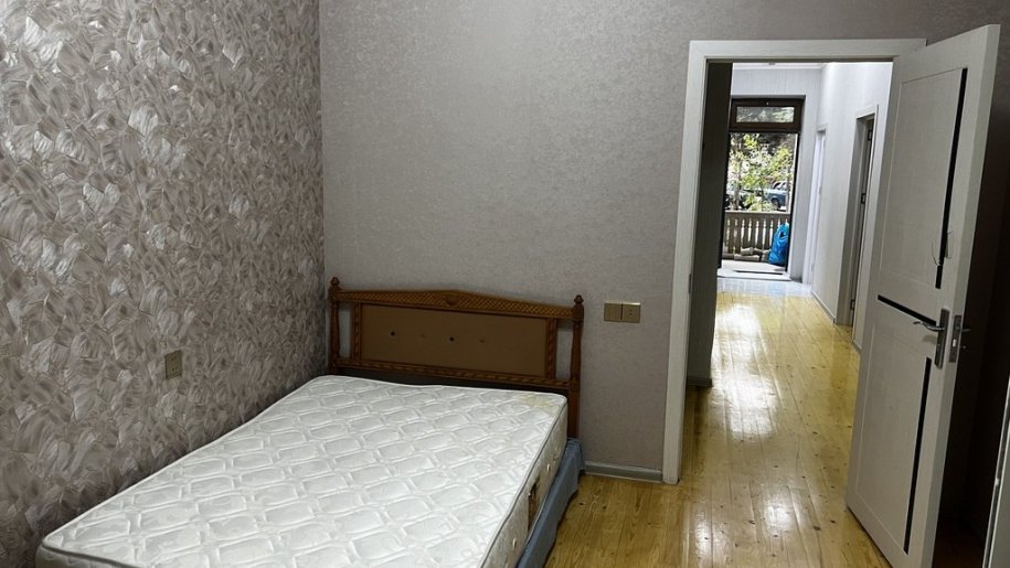 Kirayə verilir 3 otaqlı köhnə tikili, 65 m², Xalqlar dostluğu m.-3