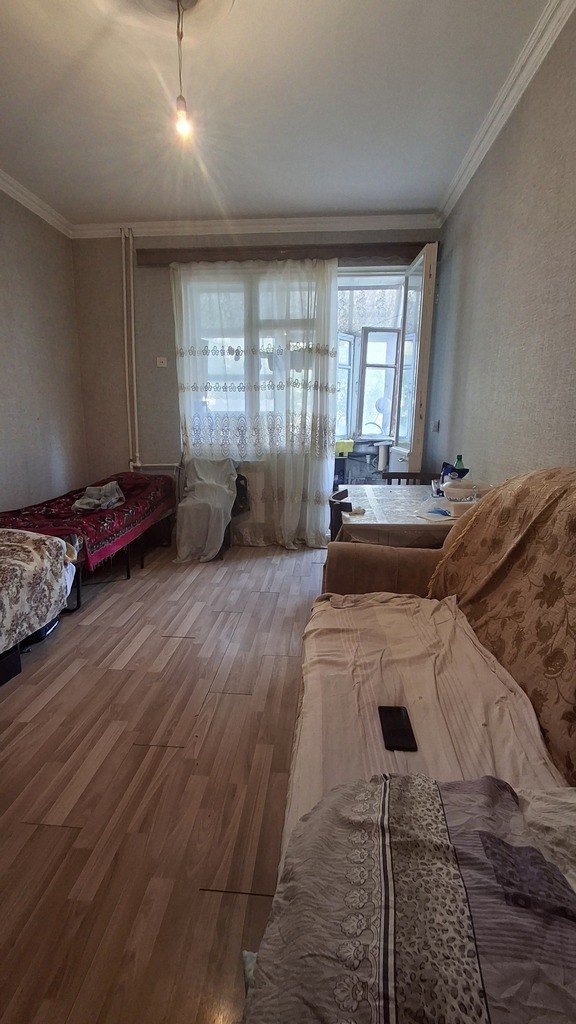 Satılır 2 otaqlı köhnə tikili, 35 m², Memar Əcəmi m.-1