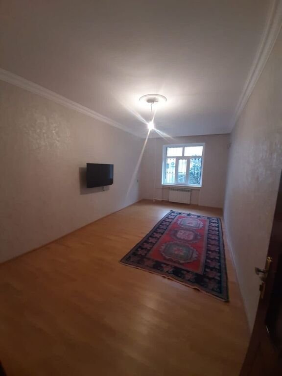 Satılır 4 otaqlı köhnə tikili, 92 m², Əhmədli m.-2