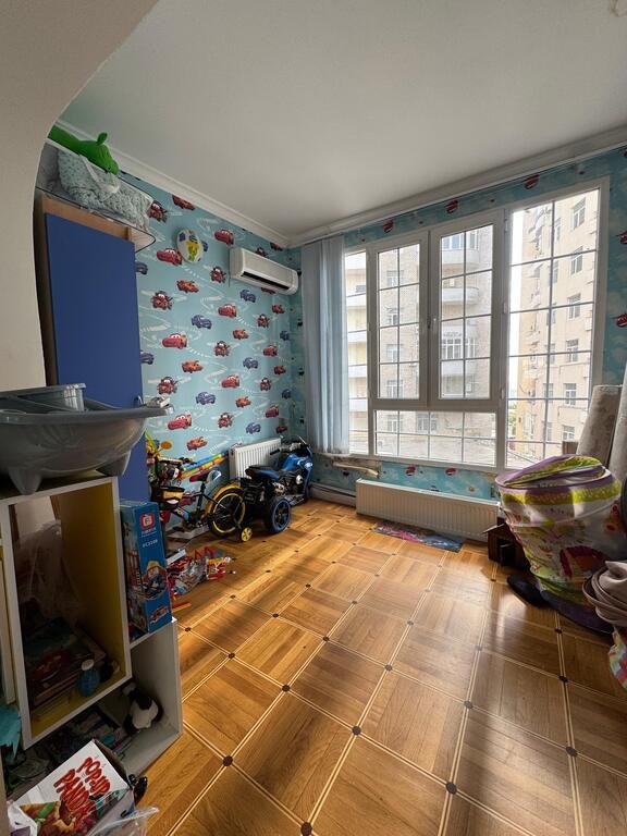 Satılır 3 otaqlı köhnə tikili, 60 m², Elmlər Akademiyası m.-5